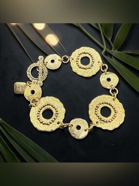 💛GINA JIANG💛Gold Tone Artisan Style Bracelet w/Textured Medallion Charms/NWOT